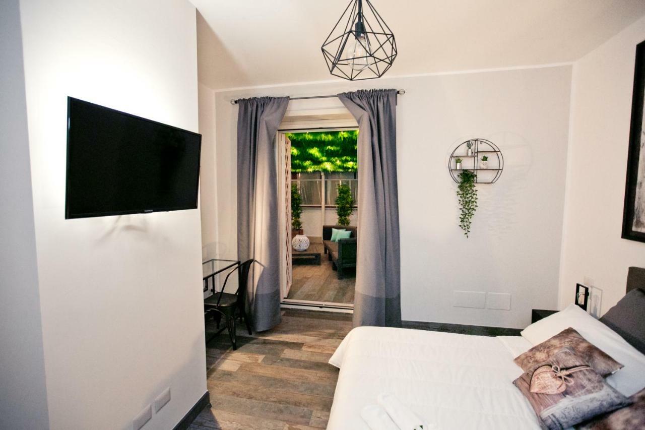 Hôtel La Terrazza Di Giulia à Ostie Extérieur photo
